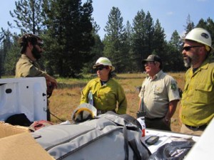 Division briefing on Manastash Ridge Fire. August 24, 2013. Credit: Pam Wilkens